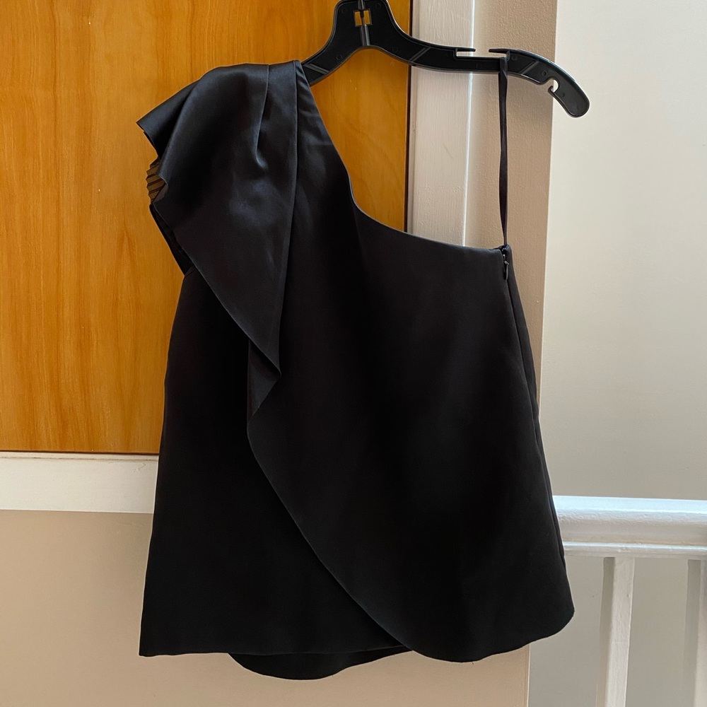 Club Monaco Women's Black Elsa One-shoulder Top